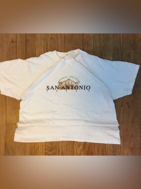 Vintage Anvil White San Antonio Texas Graphic Short Sleeve Tee